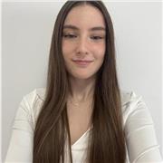 Estudiante de Grado Superior en Marketing con formación en Bachillerato ofrece clases de apoyo para alumnos de Primaria
